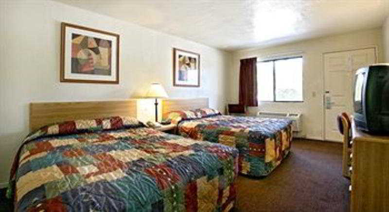 Heritage Inn La Mesa Room photo