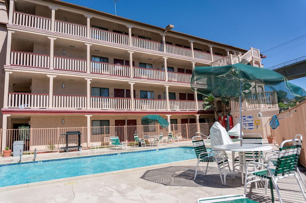 Heritage Inn La Mesa Exterior photo